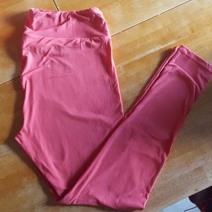 Lularoe TC leggings in coral pink